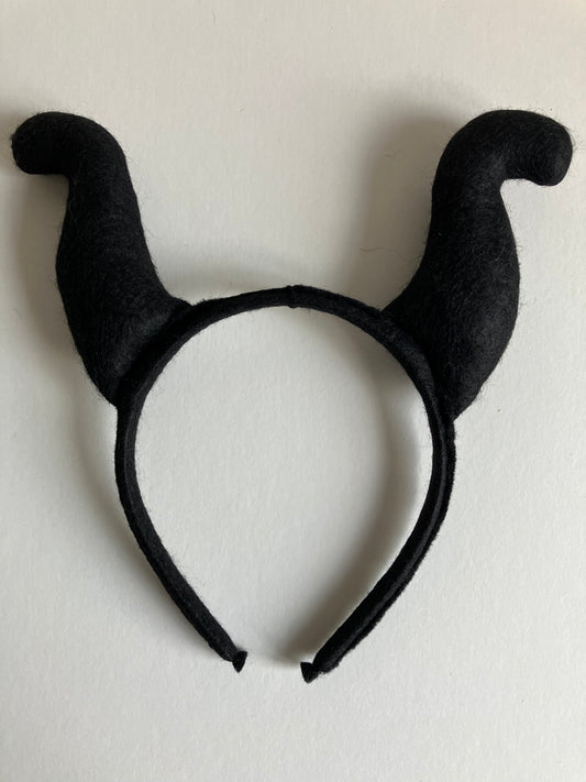 Warlock Horned Hairband Made of Black Felt